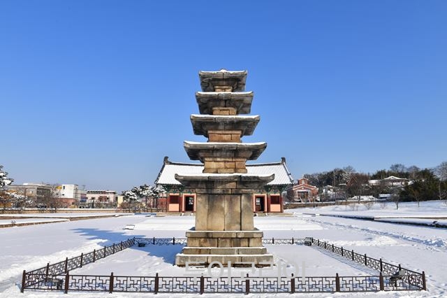정림사지 설경 / 부여군 제공