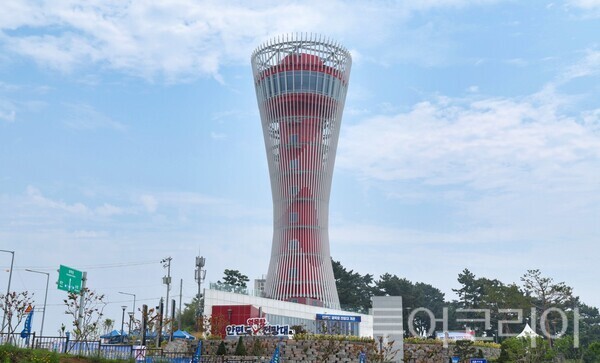 안면도 영목항 전망대. /사진-태안군