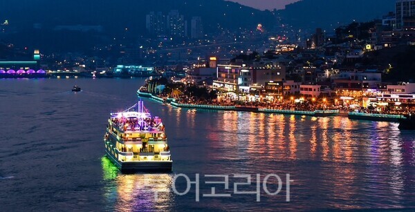 여수 크루즈 야경 /사진-여수시