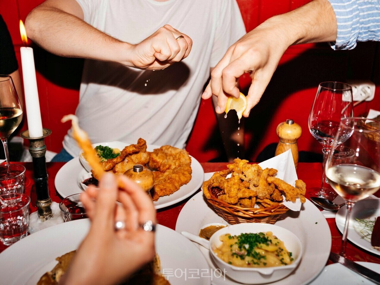 비엔나의 선술집 풍경 ©WienTourismus_Gabriel Hyden