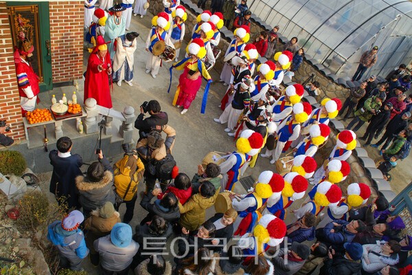 임실 필봉마을에서 정월대보름 행사모습/사진-투어코리아 유지훈 기자
