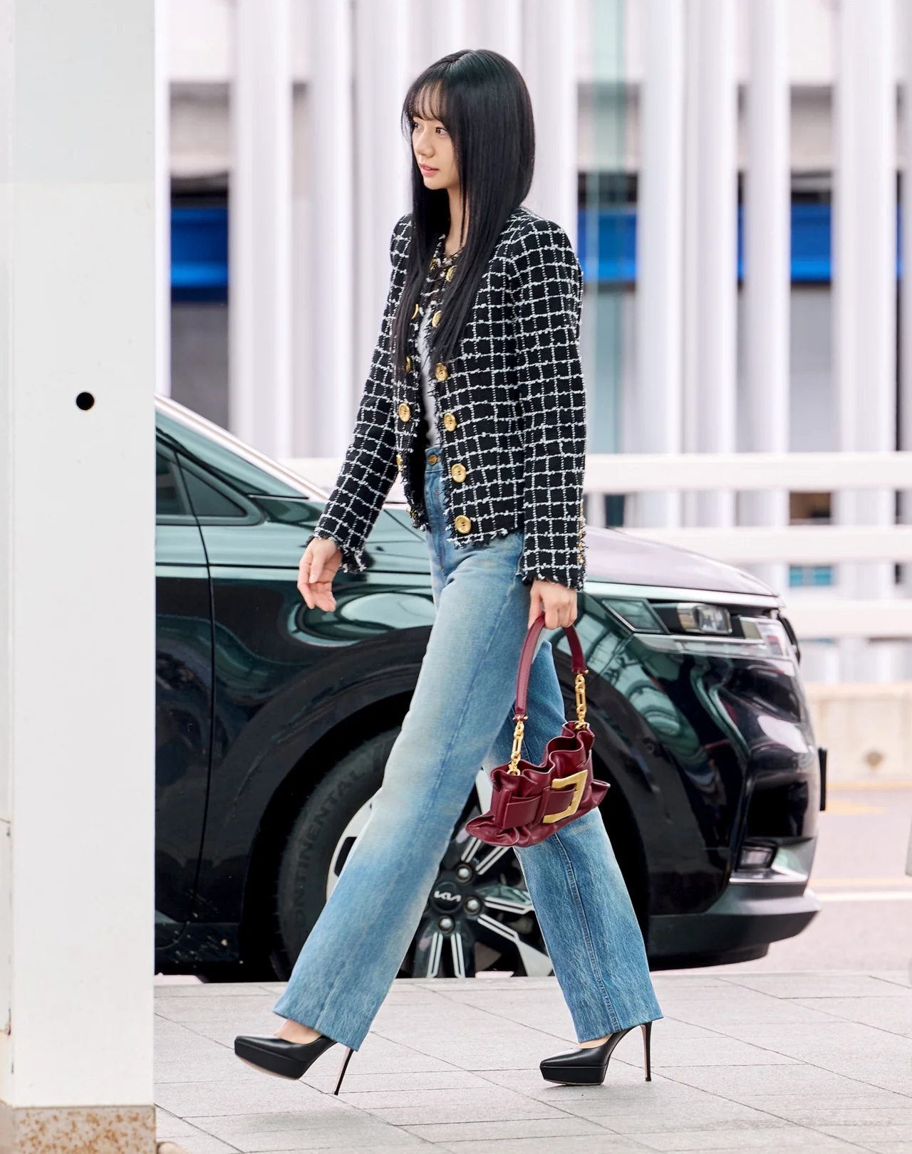 /사진=발망, 혜리 파리 출국 '인간 발망' 위엄 뽐내