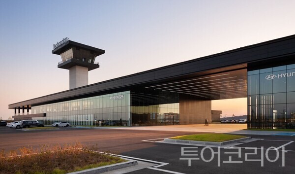 ▲제8회 태안건축문화상 수상작인, 남면 양잠리 1441번지에 위치한 ‘한국테크노링’ 모습. /사진-태안군