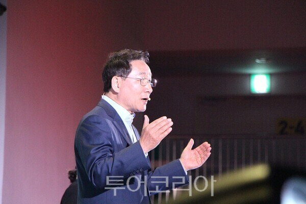 유정복 인천시장이 4일 오후 인천 연수구 선학체육관에서 열린 자신의 'I-MAGAZINE' 출판기념회에서 발언하고 있다. 2026.03.04. / 투어코리아 이창호 기자