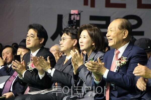 국민의힘 나경원 의원이 4일 오후 인천 연수구 선학체육관에서 열린 유정복 인천시장의 'I-MAGAZINE' 출판기념회에 참석하고 있다. 2026.03.04. / 투어코리아 이창호 기자