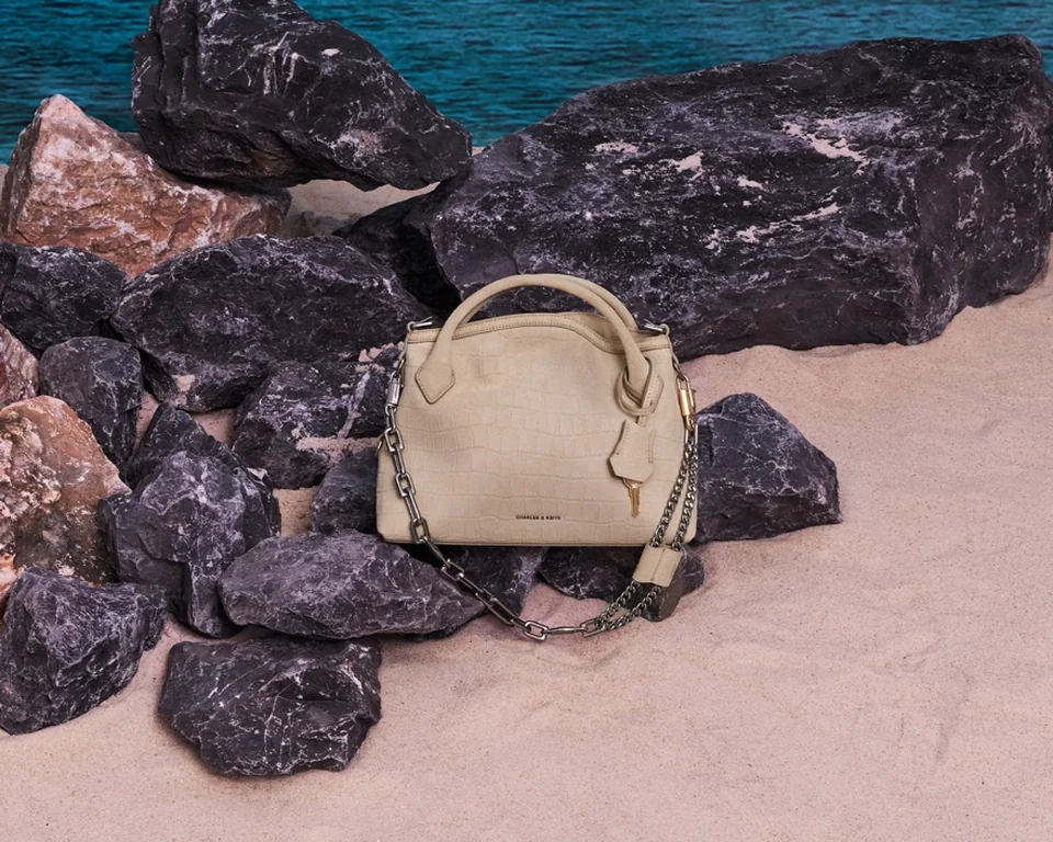 /사진=찰스앤키스, 새 '델피나' 컬렉션 공개