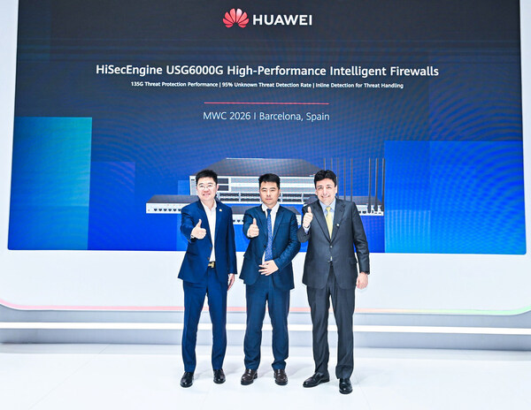 Attendees at the launch ceremony included: Richard Wu, President of Security Domain, Data Communication Product Line, Huawei, Adriano da Rocha Lima, Secretary-General of the Government of Goiás State, Brazil, Jason He, President of Enterprise Data Communication Marketing & Solution Sales Dept, Huawei