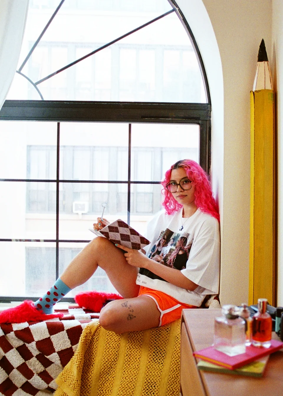 /사진=앤아더스토리즈, '세계 여성의 날' 티셔츠 출시