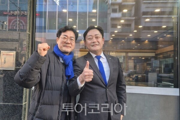 (사진 왼쪽부터)박찬대 국회의원, 천성주 검단구청장 예비후보