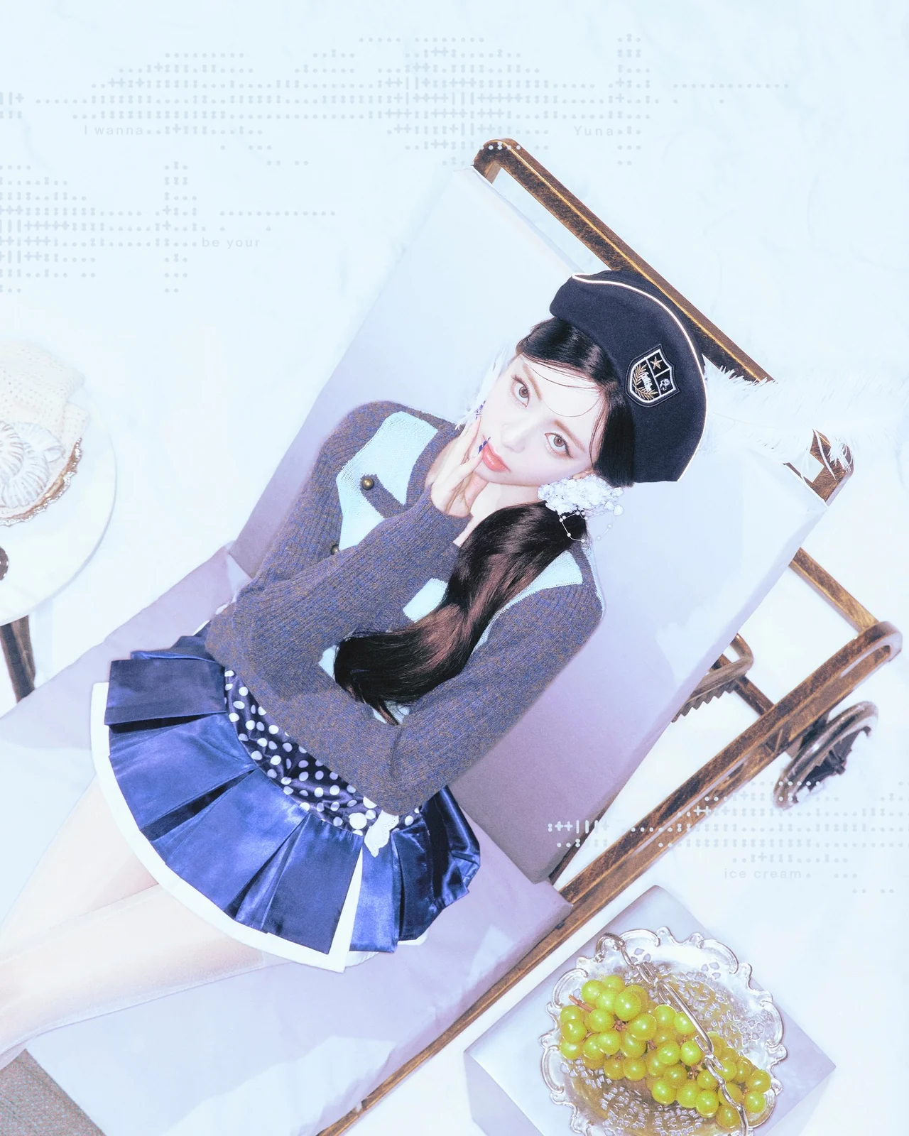 있지 유나의 클로즈업 샷 | 흠잡을 곳 없는 완벽한 이목구비가 감탄을 자아낸다 /사진=있지 공식 SNS