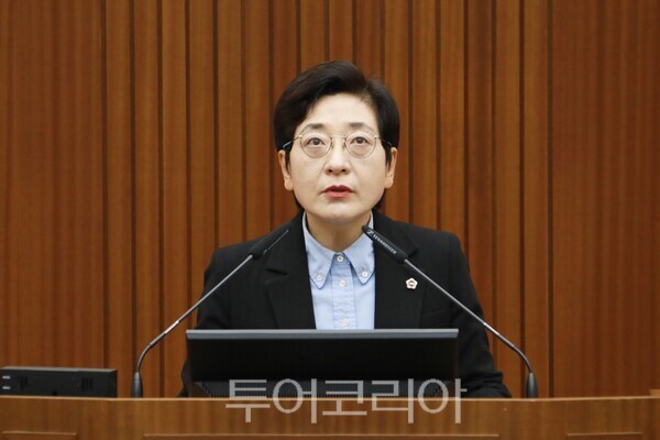 ▲이순열(더불어민주당, 도담·어진동) 세종시의원이 11일 열린 제104회 임시회 제1차 본회의에서 ‘행정의 절차적 정당성 확보’와 ‘집행부와 의회 간 실질적 협치’와 관련해 5분 자유발언을 하고 있다. /사진-세종시