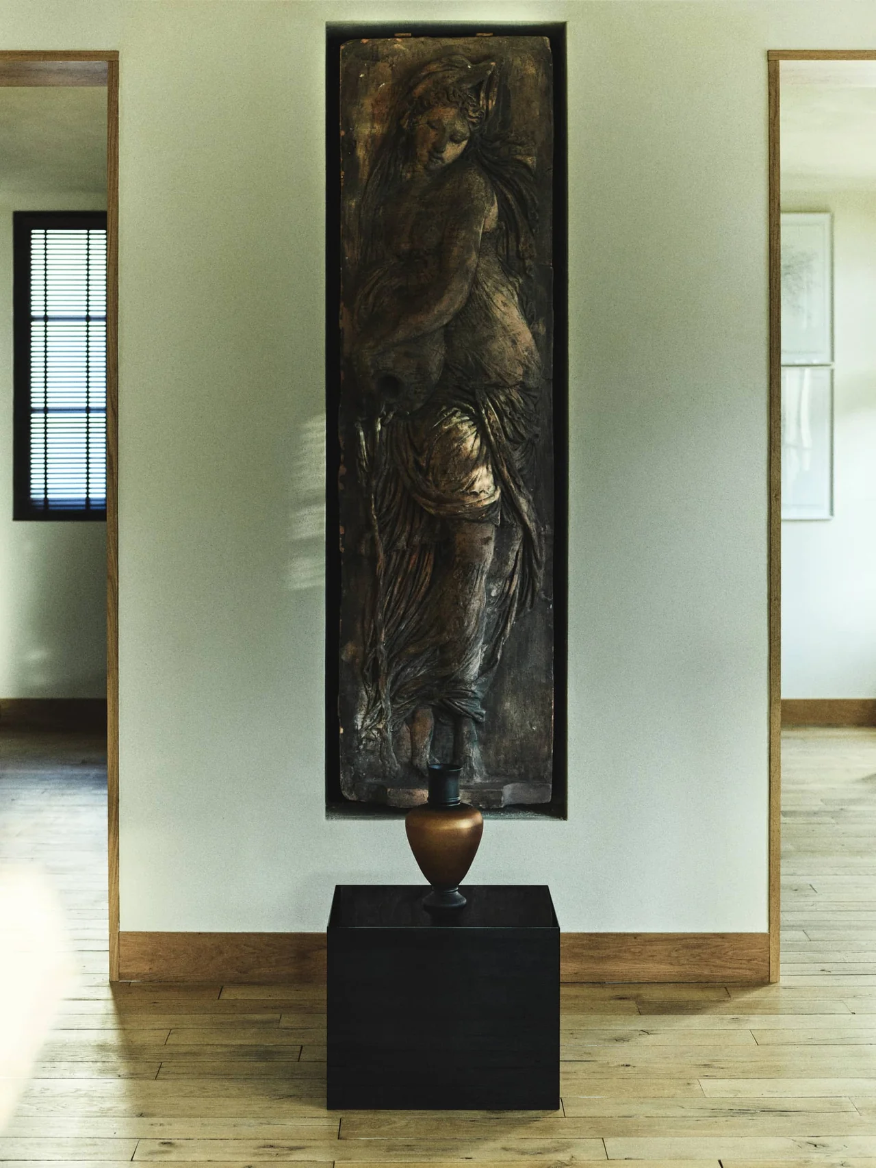 /사진=자라홈, 콜린 킹 협업 오브제 컬렉션 선보인다