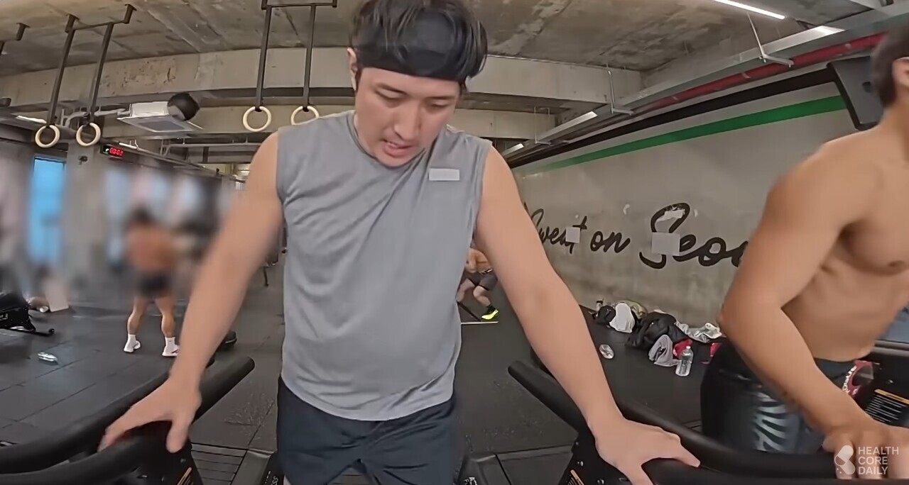 황재균이 크로스핏을 하고 있는 장면. / MBC '전지적참견시점'