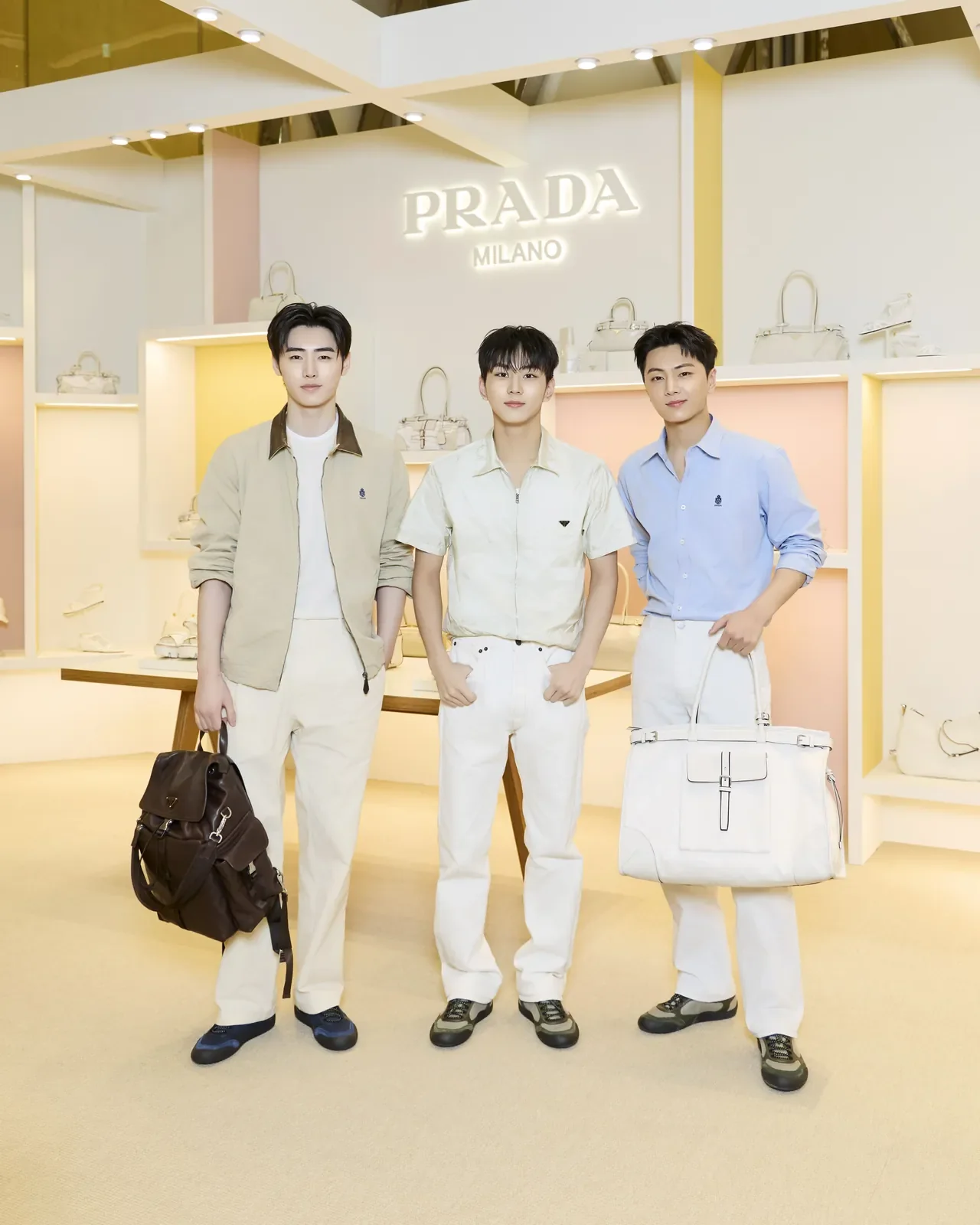 /사진=프라다 '화이트 썬' 팝업, 셀럽들의 화이트 스타일 열전