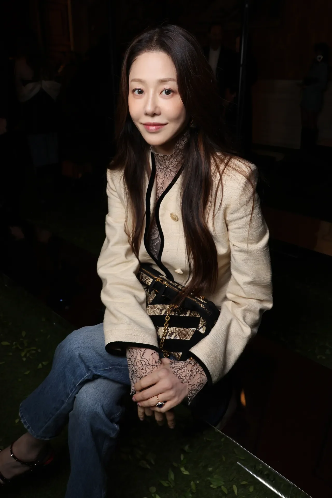 발렌티노 26FW 쇼 현장에서 포착된 고현정의 스타일링 디테일
/사진=발렌티노(VALENTINO)