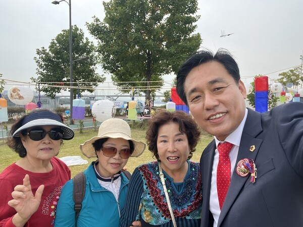 맨 오른쪽 경기도의회 이은주의원