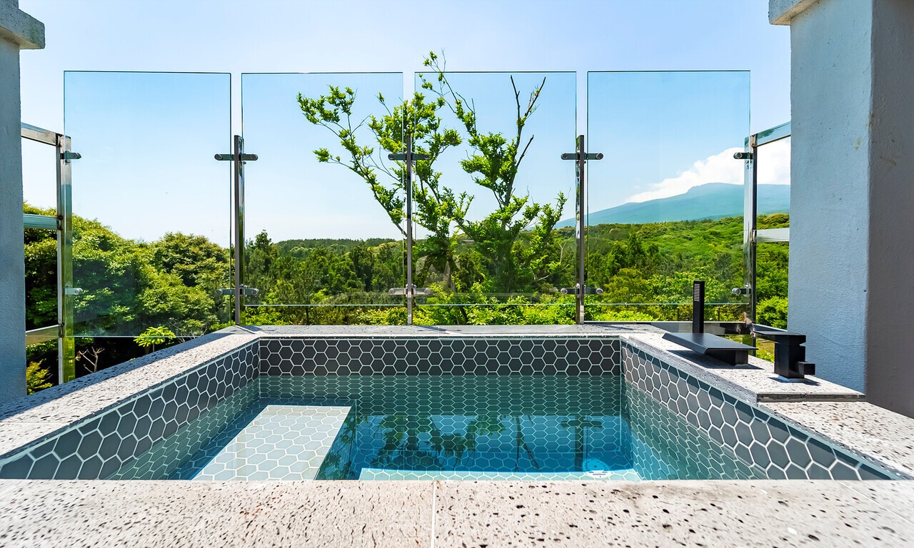 디럭스빌라뷰터브 자쿠지/사진-기린빌라리조트