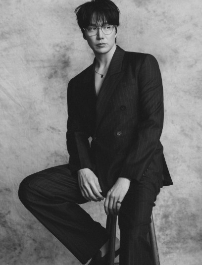 에스콰이어 4월호 성시경 화보 사진. / 에스콰이어 인스타그램