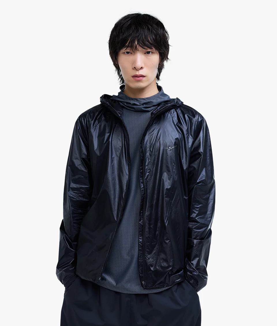 /사진=프로-스펙스, 초경량 바람막이 2종으로 봄 야외활동 공략