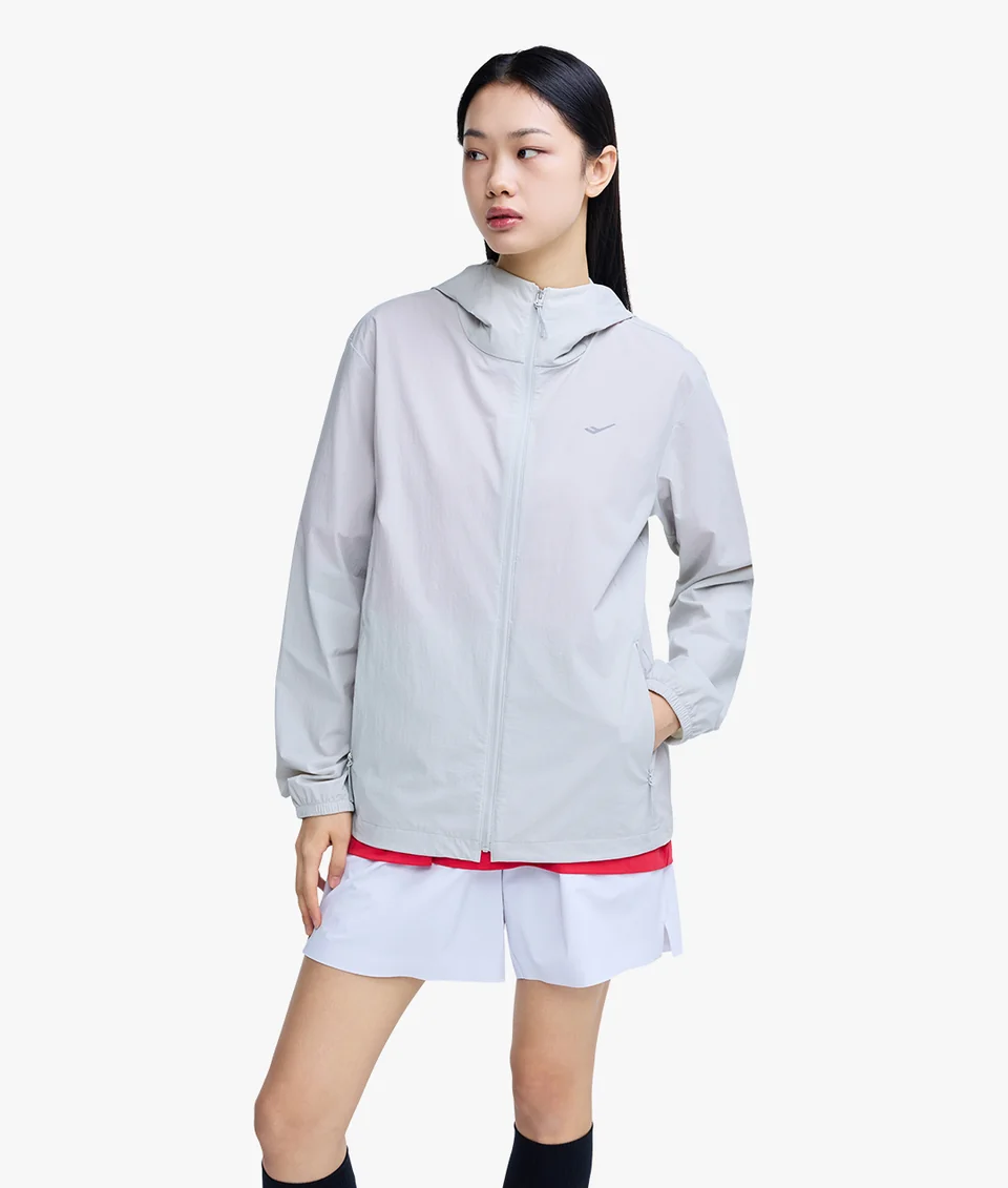 /사진=프로-스펙스, 초경량 바람막이 2종으로 봄 야외활동 공략