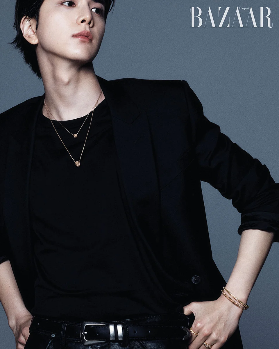 골든듀 '에버래스팅·띠아모' 반지 + 팔찌 — 셔츠·레더 타이 포멀 스타일링 /사진=골든듀