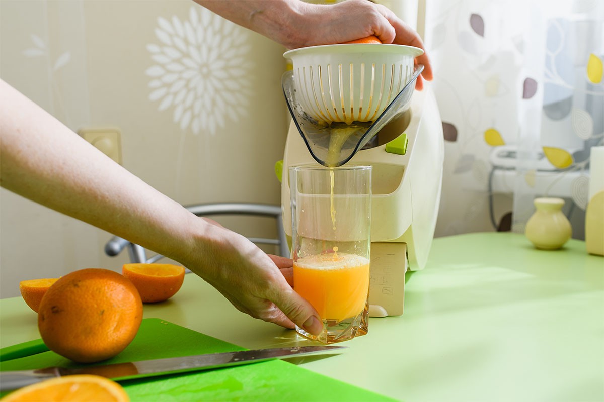 O_Lypa-shutterstock.com