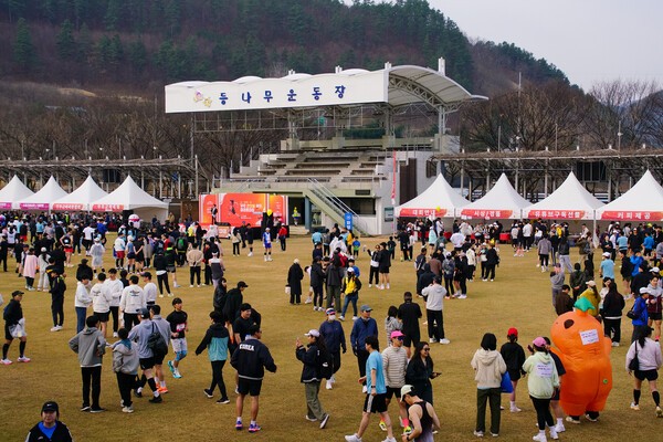 ​무주반딧불 하프마라톤대회 정소인 무주 등나무운동장 / 사진_투어코리아 유지훈 기자