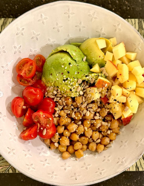 이청아 샐러드 사진. / 이청아 인스타그램