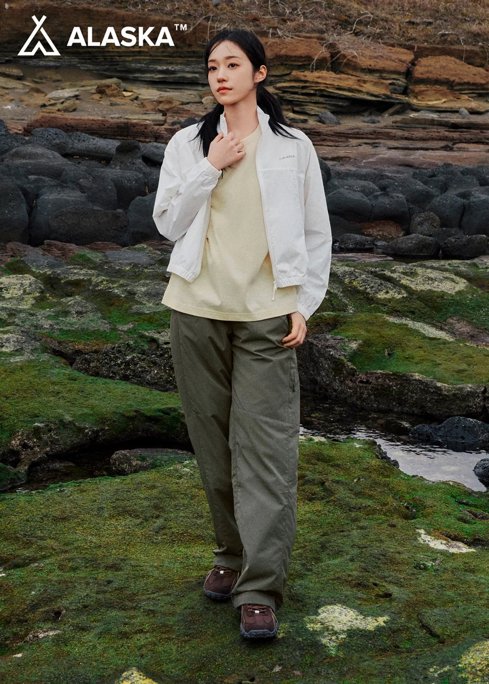 /사진=알래스카, 경량 바람막이 출시…노윤서와 얼리 썸머 제안