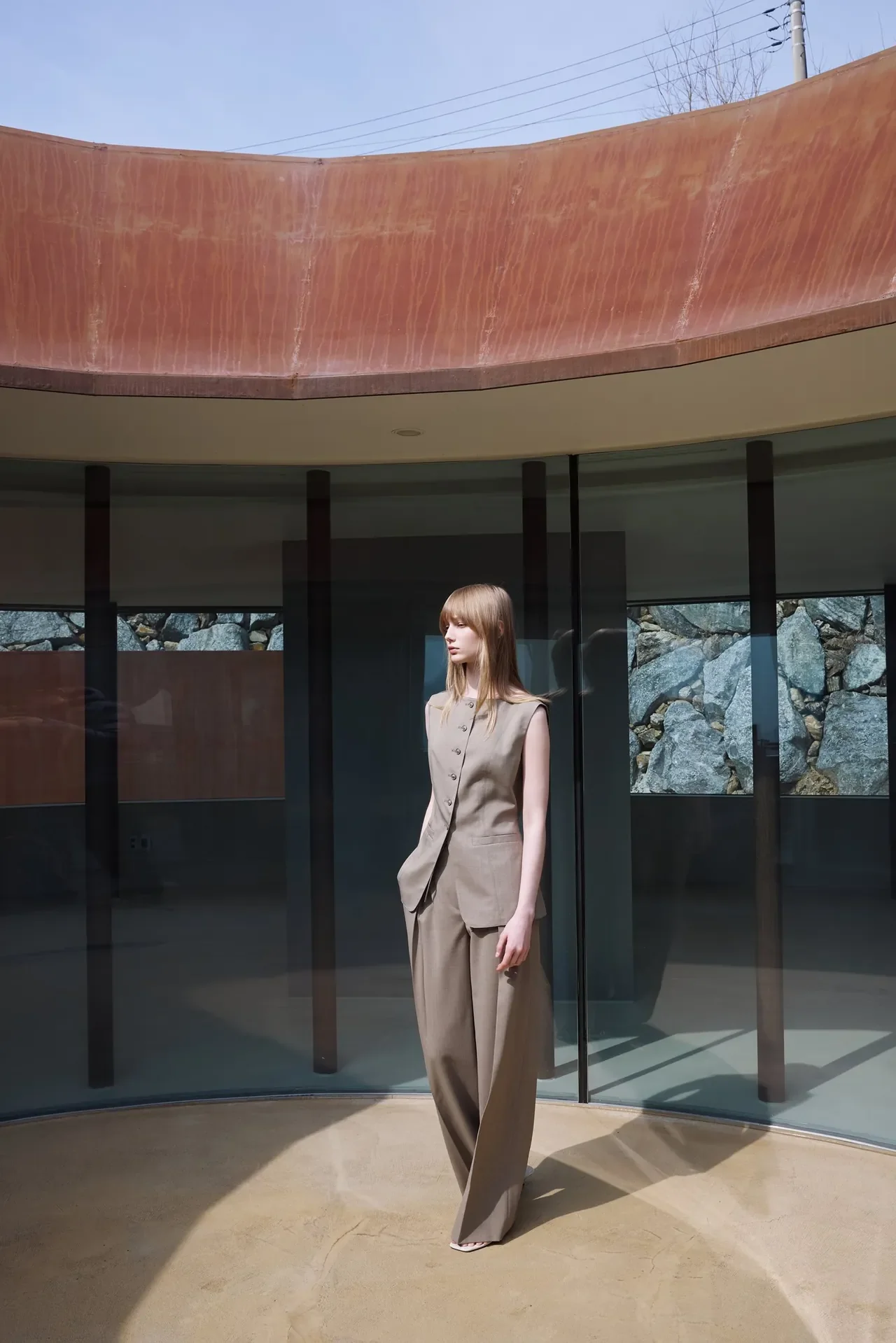 /사진=모조, 2026 SUMMER 컬렉션 ‘고유한 아우라’ 공개