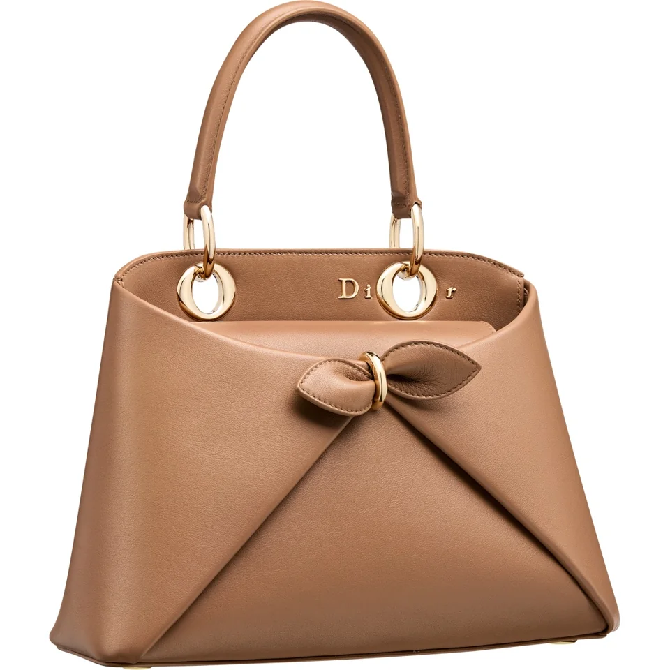 /사진=디올, 아카이브 드레스에서 탄생한 ‘Dior Cigale 백’ 공개