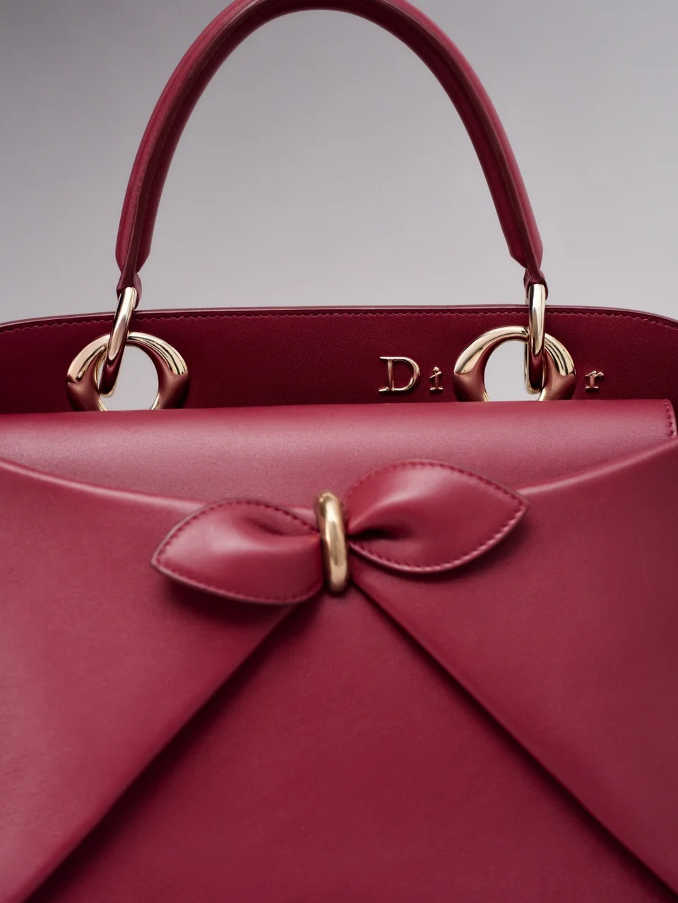 /사진=디올, 아카이브 드레스에서 탄생한 ‘Dior Cigale 백’ 공개