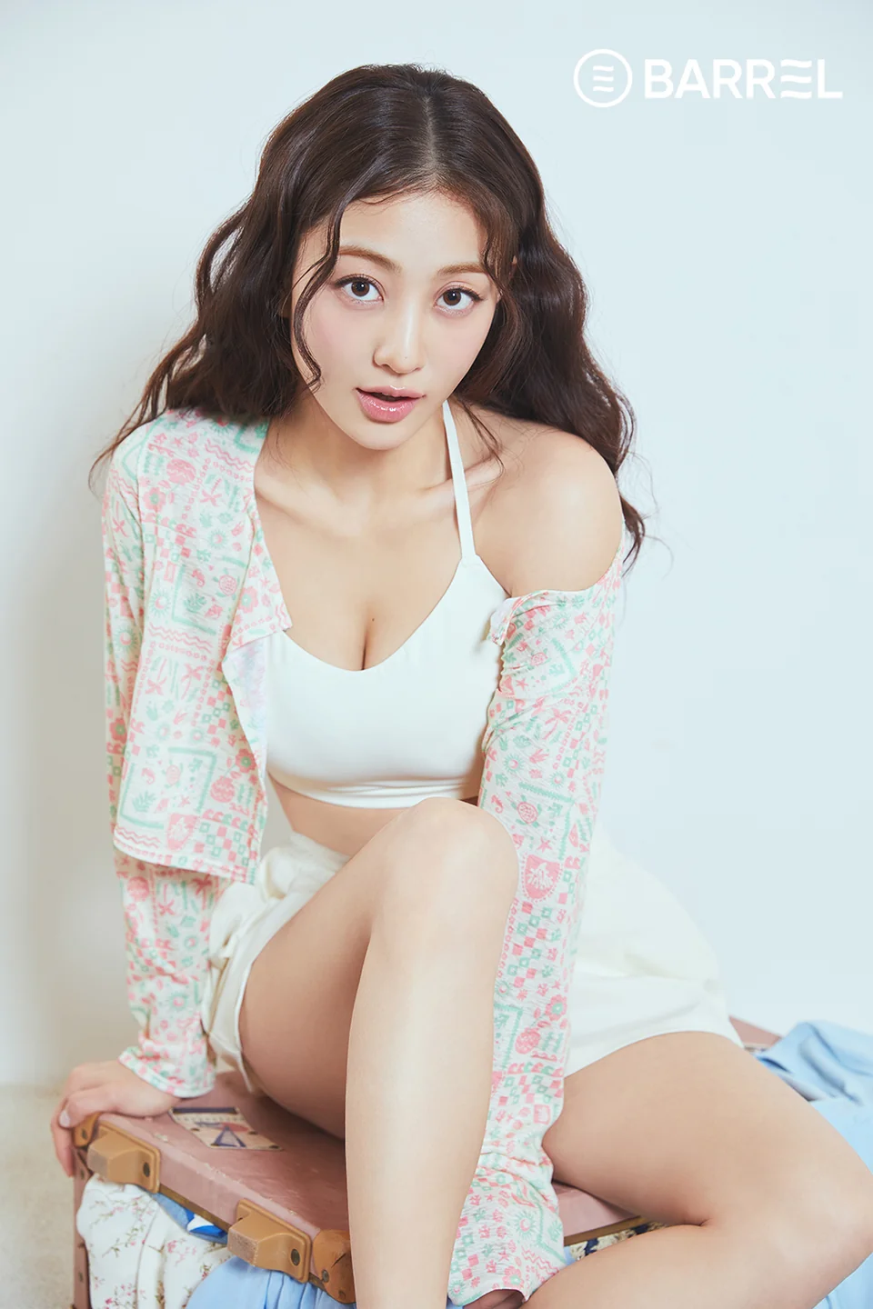 /사진=배럴, 트와이스 지효 '2026 배럴걸' 선정... 시즌 캠페인 전개