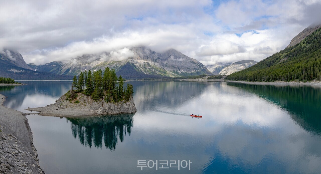어퍼 카나나스키스 호수 ⓒ Travel Alberta C B Advertising /사진-캐나다관광청