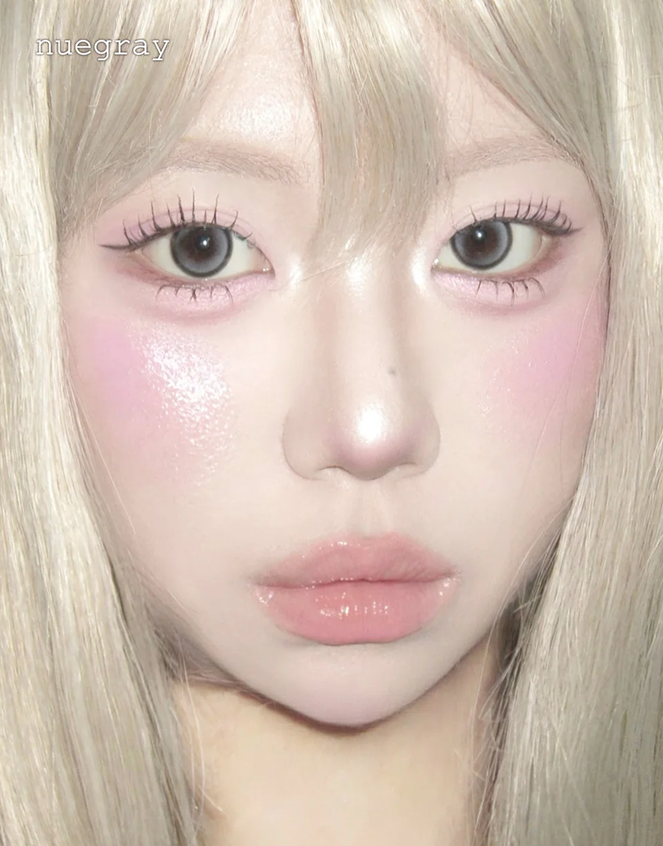 /사진=누그레이, '세모 탭 치크 밀키드롭 컬렉션' 올리브영 입점