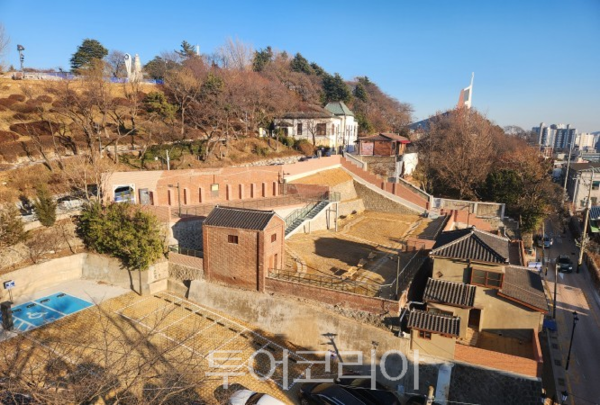 구 개항장 소금창고 전경