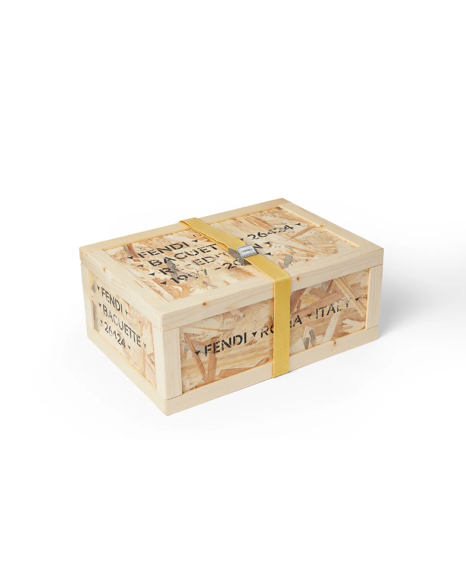 /사진=펜디, 2026 밀라노 디자인 위크서 바게트 리에디션 공개