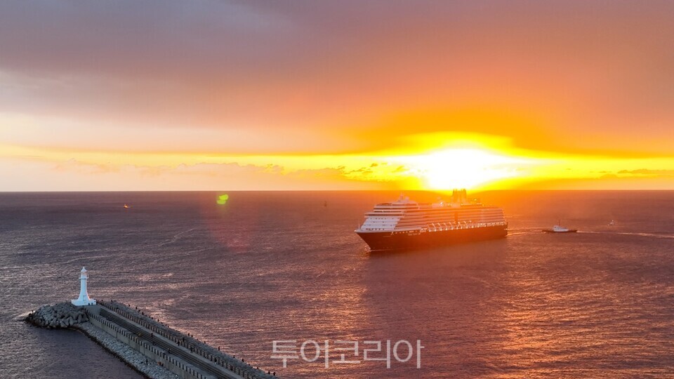 이전 웨스테르담호 속초항 입항 모습 /사진=속초시