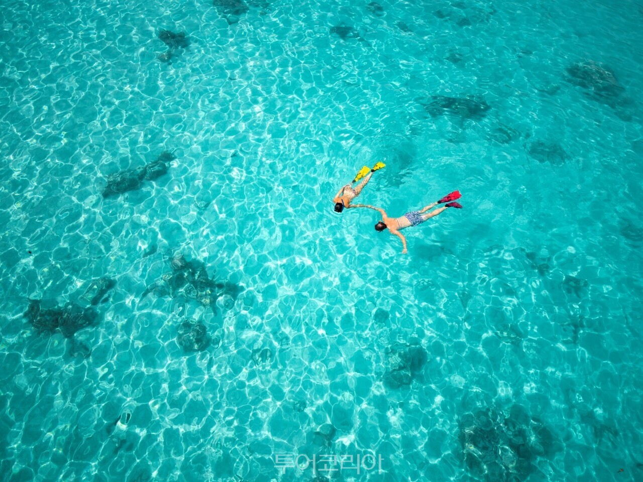 폴 고갱 크루즈가 기항하는 후아히네 ©PONANT-julien-fabro /사진-타히티 관광청