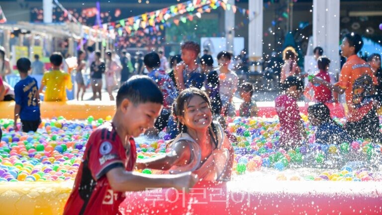 태국 송끄란축제/사진-태국관광청
