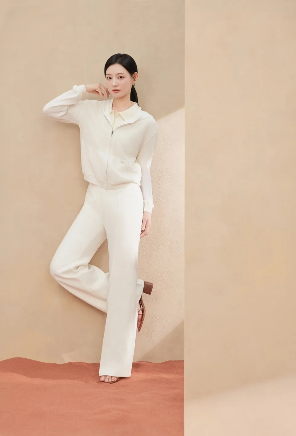 /사진=듀베티카, 김지원과 '26 여름' 화보 공개…리조트 웰니스룩 제안