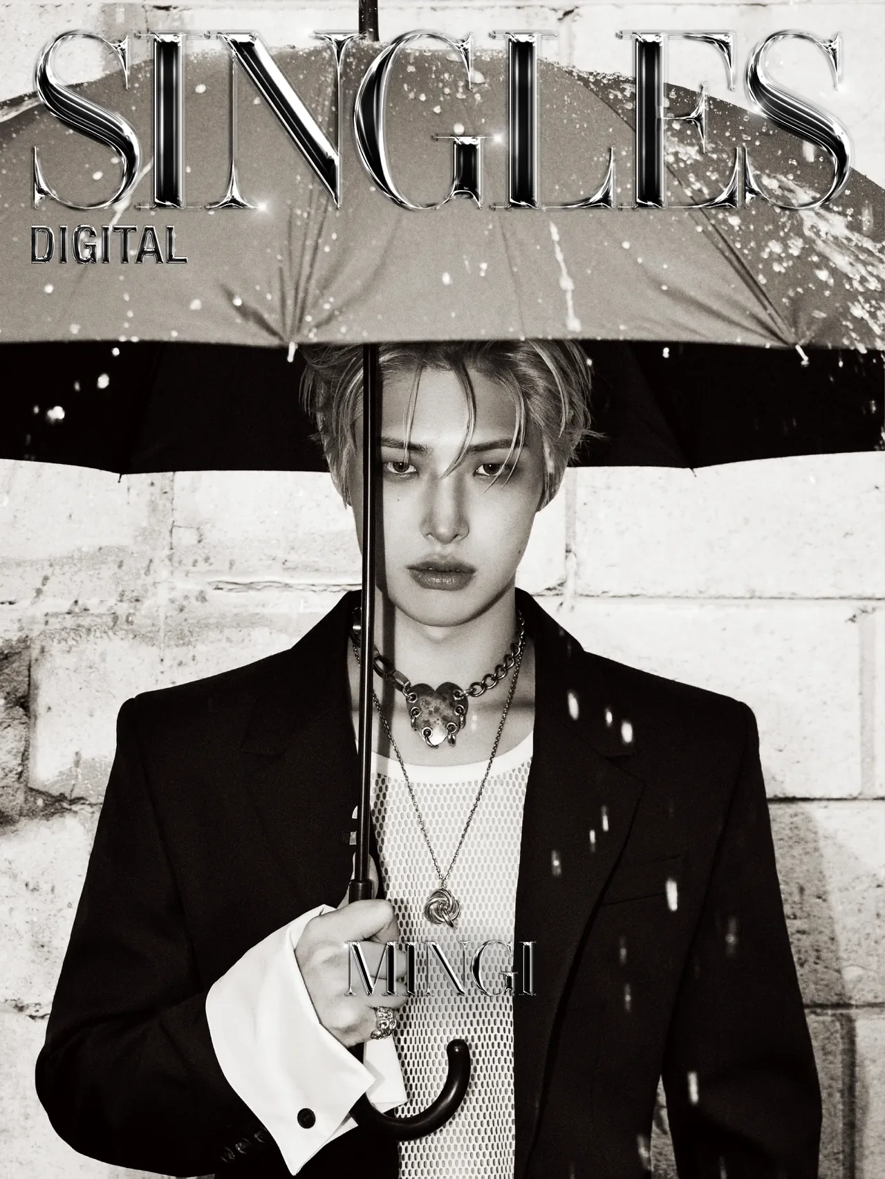 /사진=에이티즈 민기, 싱글즈 5월호 커버 장식…재계약 이후 첫 화보