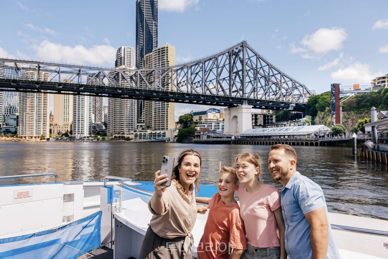 브리즈번_시티캣 골드코스트 지링크 트램 / 사진-호주 퀸즐랜드주 관광청