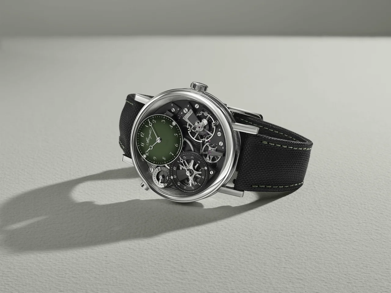 /사진=브레게 트래디션 GMT 7067, 그린 에나멜 다이얼 선봬