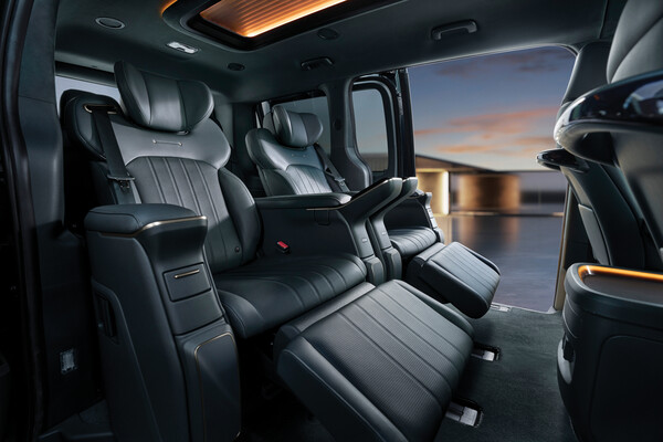 현대차 '더 뉴 스타리아 리무진' 실내 (사진=현대차 제공)