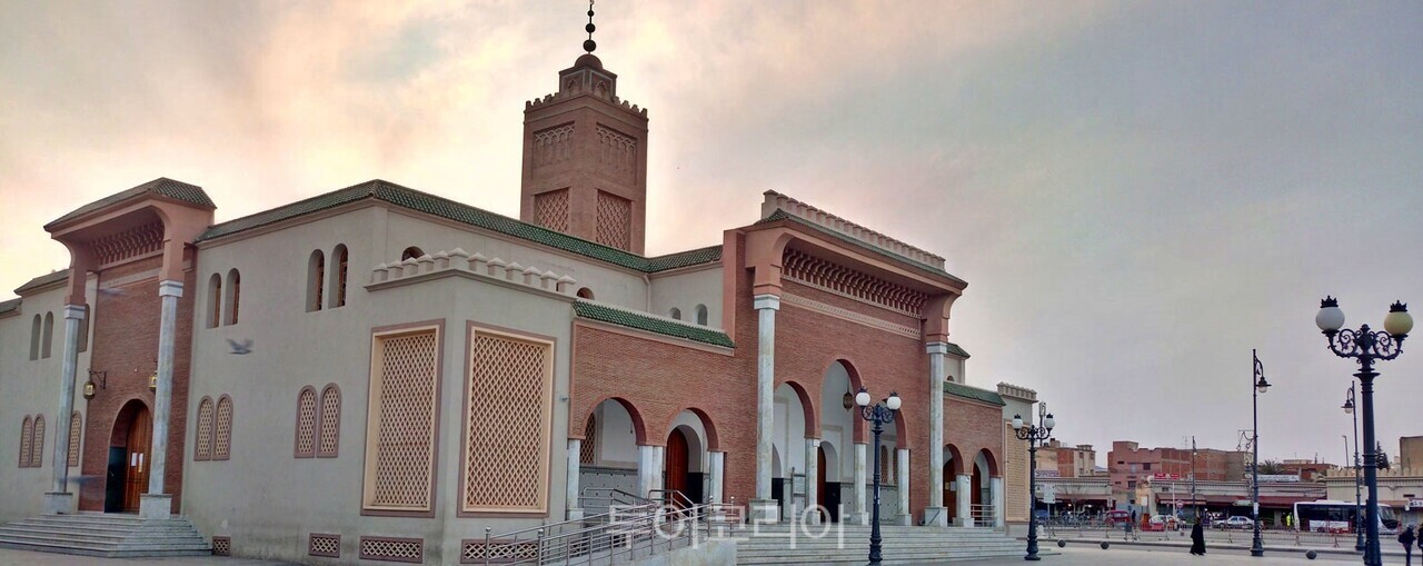 "2 우즈다" "3 사이디아" "4 우즈다 메디나" "5 우즈다 모스크" 사진-모로코 관광청 한국사무소