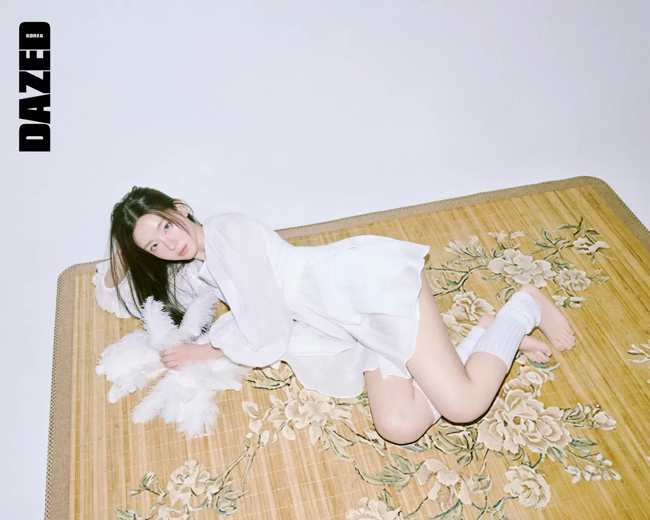 /사진=이프아이, 데이즈드 화보서 ‘스포티 무드’ 재해석