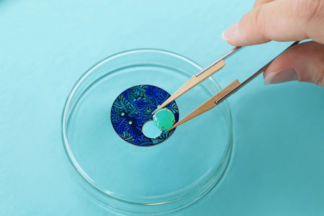 /사진=티파니앤코, ‘파라다이스 버드 패럿’ 하이 주얼리 워치 출시