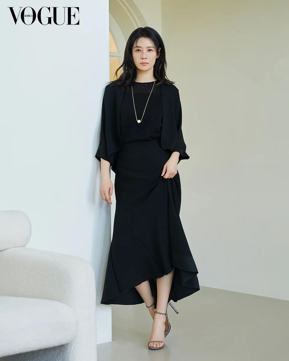 /사진=아이잗바바, 배우 김현주와 보그 화보 공개… 현대적 우아함 강조