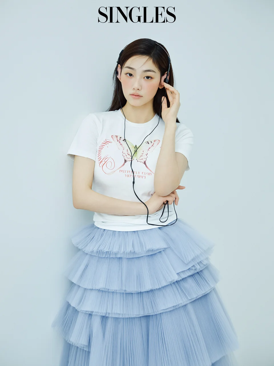 /사진=싱글즈, 강미나 데뷔 10주년 화보 공개… 넷플릭스 ‘기리고’ 주연